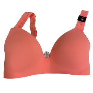 Victoria’s Secret pink bra 32DD New with Tags!